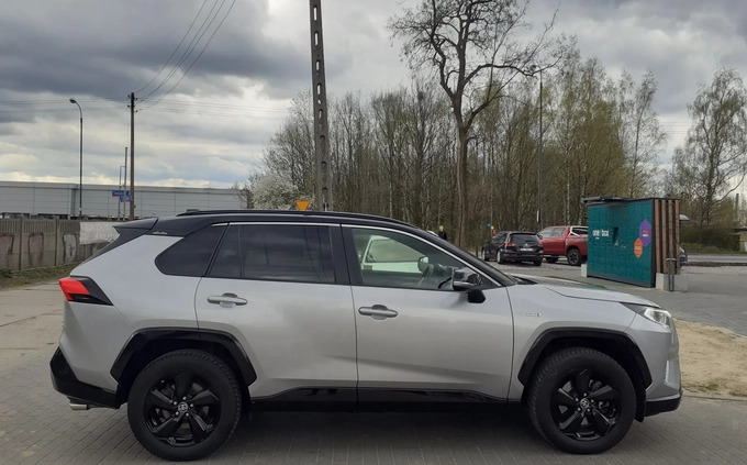 Toyota RAV4 cena 143700 przebieg: 64000, rok produkcji 2020 z Chęciny małe 436